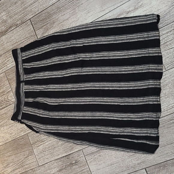 Gap linen wrap skirt - Picture 2 of 3